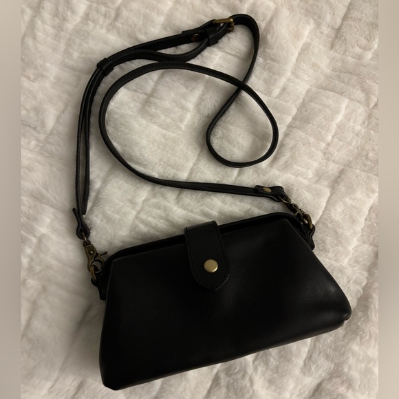 Vintage style Doctor Black Leather Crossbody - Picture 4 of 11